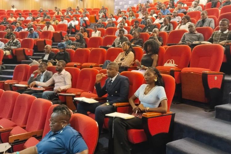 Students challenged to embrace AI + Networking.